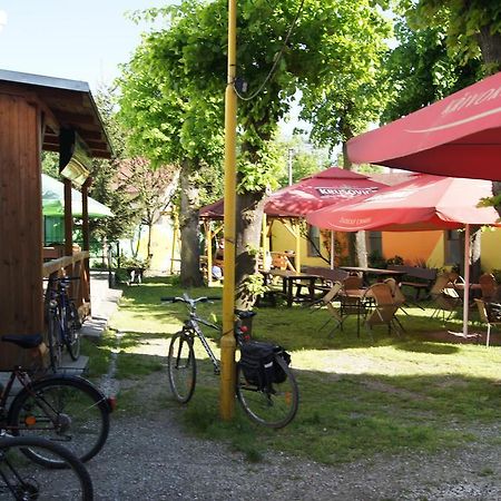 Penzion Modry Jelen Vidnava Exterior foto