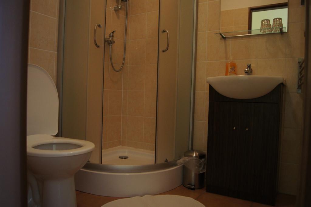 Penzion Modry Jelen Vidnava Habitación foto