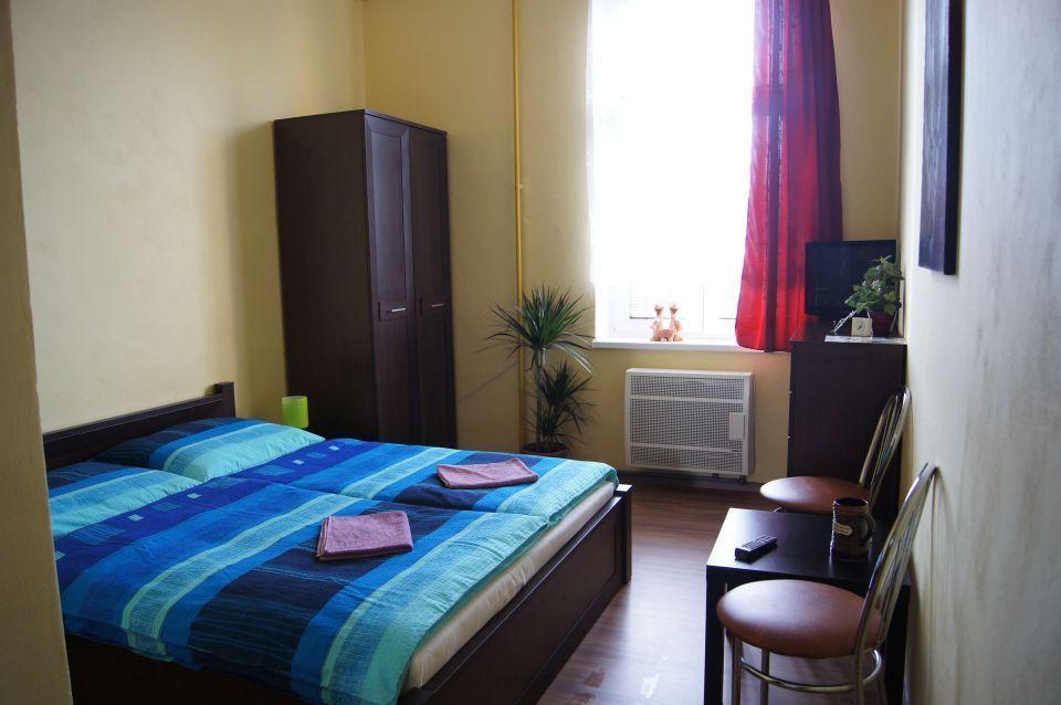 Penzion Modry Jelen Vidnava Habitación foto