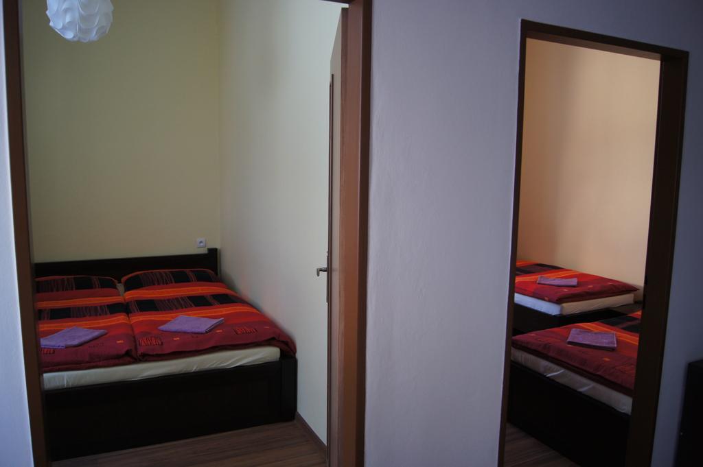 Penzion Modry Jelen Vidnava Habitación foto