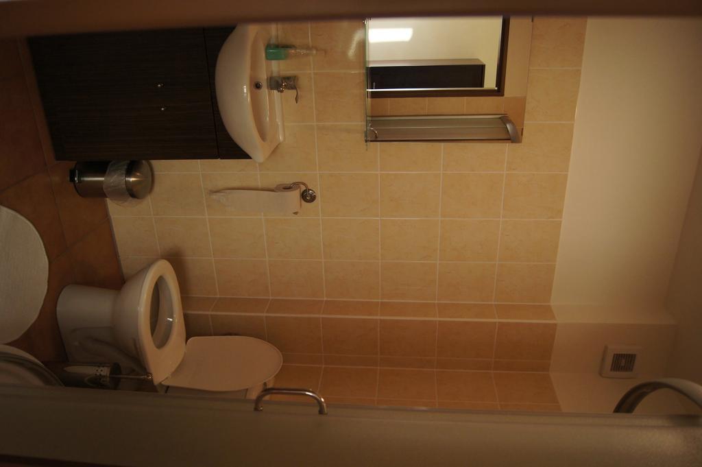 Penzion Modry Jelen Vidnava Habitación foto