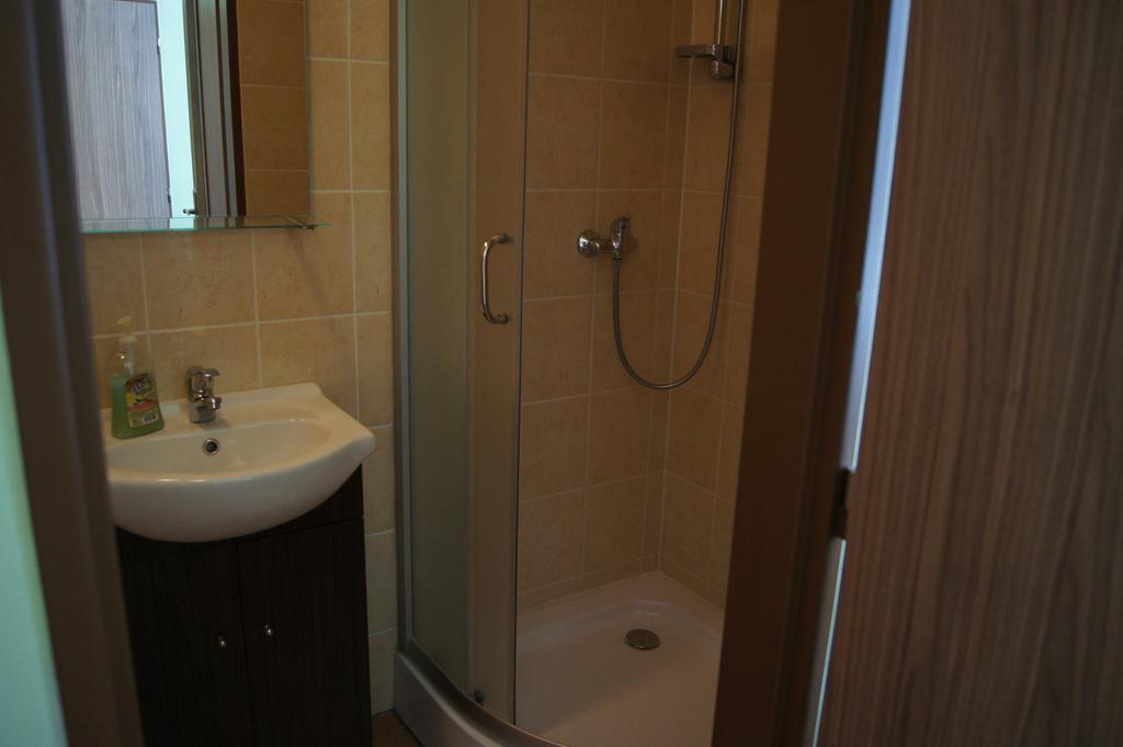 Penzion Modry Jelen Vidnava Habitación foto